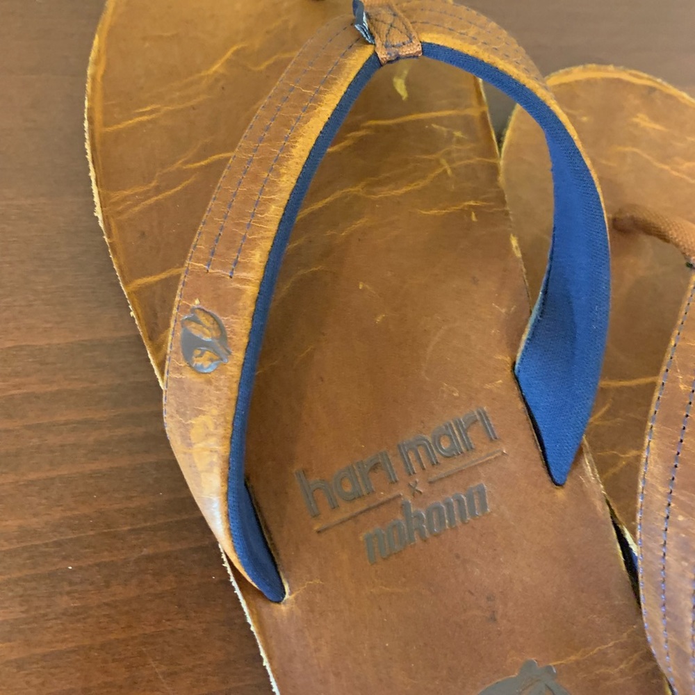 Sandals - Picture 3 of 4